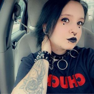 Meet your Posher, Julia